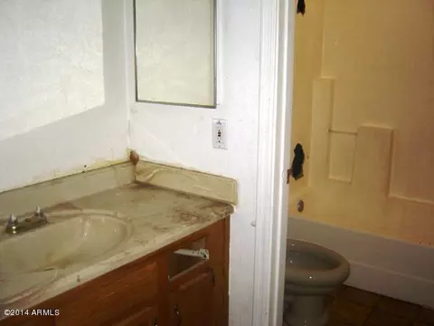 2750 E Corona Ave, Phoenix, AZ 85040 photo 7