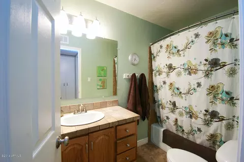 34 E Canterbury Ct, Phoenix, AZ 85022 photo 24