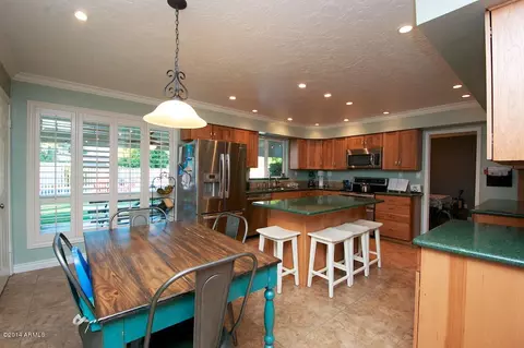 34 E Canterbury Ct, Phoenix, AZ 85022 photo 12