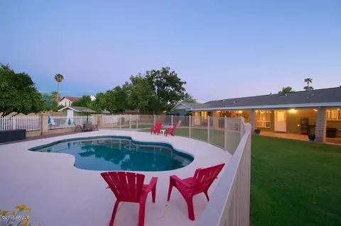 34 E Canterbury Ct, Phoenix, AZ 85022 photo 29