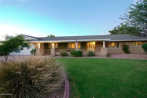 34 E Canterbury Ct, Phoenix, AZ 85022 photo 4