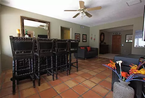511 W Stella Ln, Phoenix, AZ 85013 photo 4