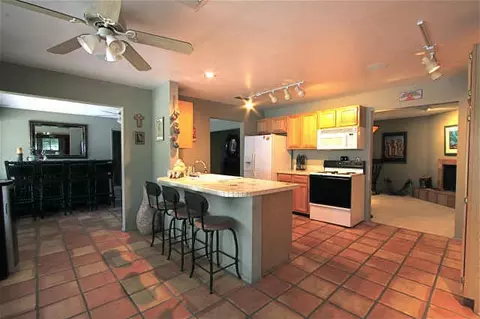 511 W Stella Ln, Phoenix, AZ 85013 photo 2