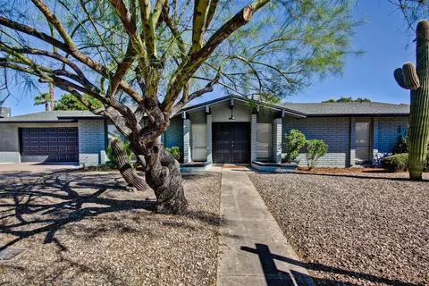 2316 Encanto St, Mesa, AZ 85213 photo 2