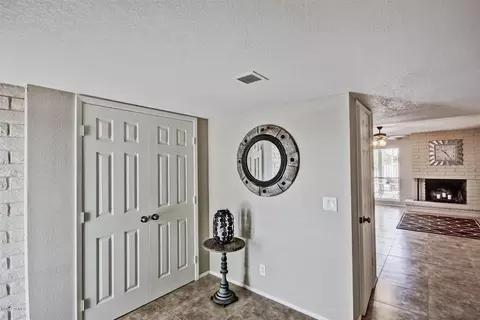 2316 Encanto St, Mesa, AZ 85213 photo 4