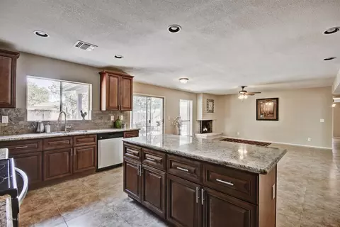 2316 Encanto St, Mesa, AZ 85213 photo 12