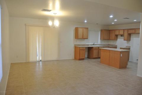 7013 S 25th Dr, Phoenix, AZ 85041 photo 3