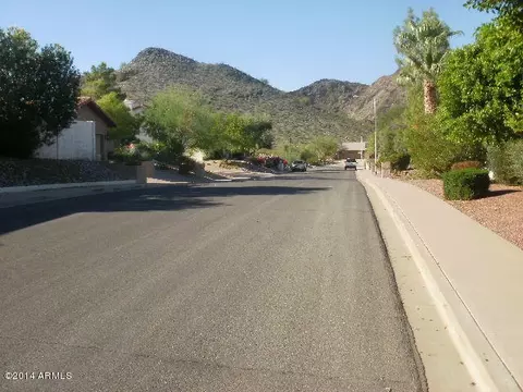 2210 E Sahuaro Dr, Phoenix, AZ 85028 photo 3