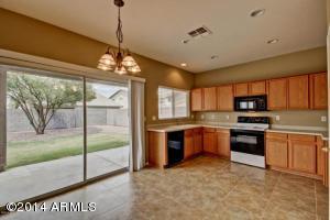 3744 E Woodside Ln, Gilbert, AZ 85297 photo 11