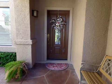317 E Stonebridge Dr, Gilbert, AZ 85234 photo 2