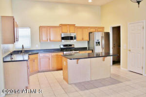340 W Brooks St, Gilbert, AZ 85233 photo 4
