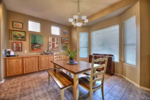 4365 E Lariat Ln, Phoenix, AZ 85050 photo 10