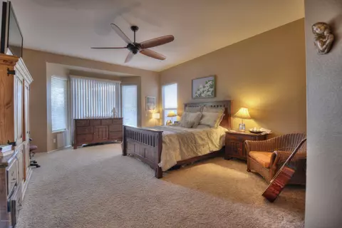 4365 E Lariat Ln, Phoenix, AZ 85050 photo 14