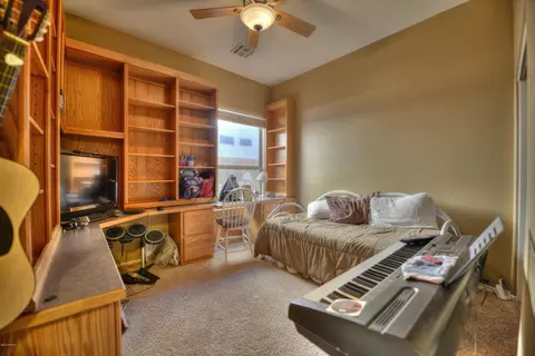 4365 E Lariat Ln, Phoenix, AZ 85050 photo 19