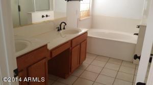 1323 E Spur Ave, Gilbert, AZ 85296 photo 1