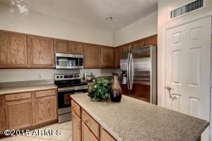 4439 E Graythorn St, Phoenix, AZ 85044 photo 10