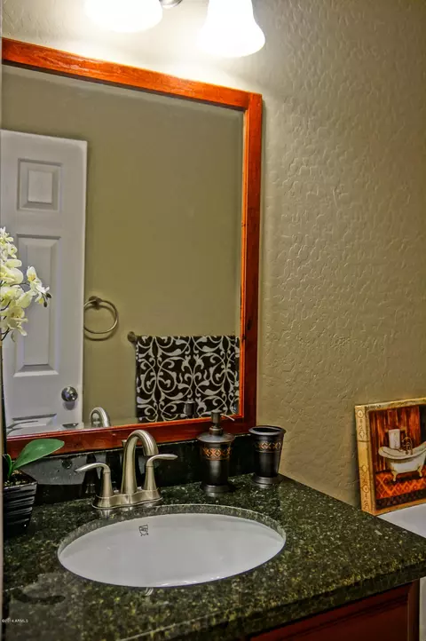 7423 W Wolf St, Phoenix, AZ 85033 photo 19