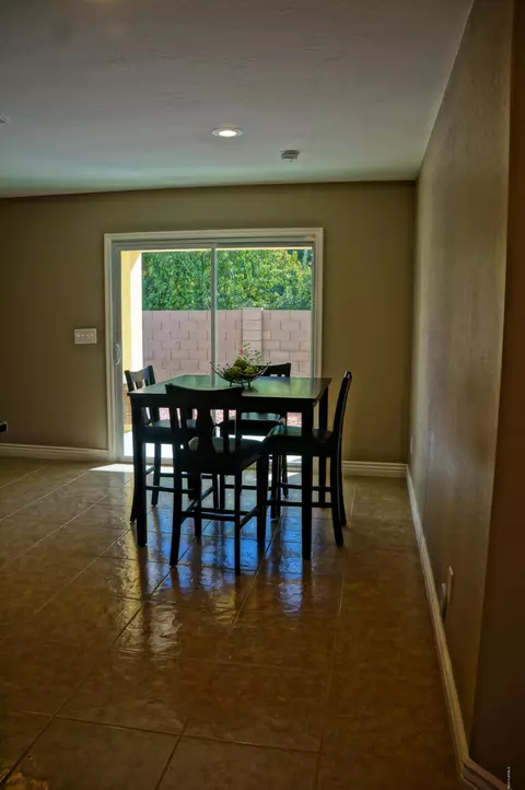 7423 W Wolf St, Phoenix, AZ 85033 photo 14