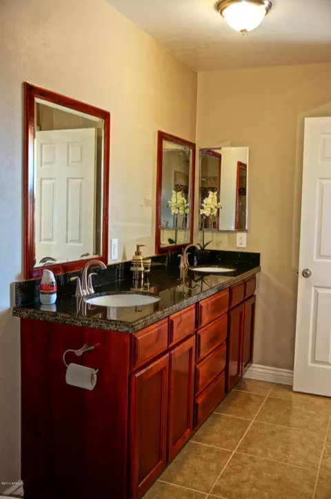 7423 W Wolf St, Phoenix, AZ 85033 photo 28