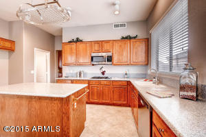 4714 E Robin Ln, Phoenix, AZ 85050 photo 6