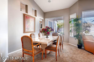 4714 E Robin Ln, Phoenix, AZ 85050 photo 4