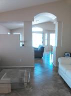 4743 E Desert Wind Dr, Phoenix, AZ 85044 photo 5
