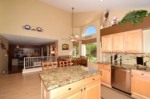 2141 S Boulder Ct, Gilbert, AZ 85295 photo 11