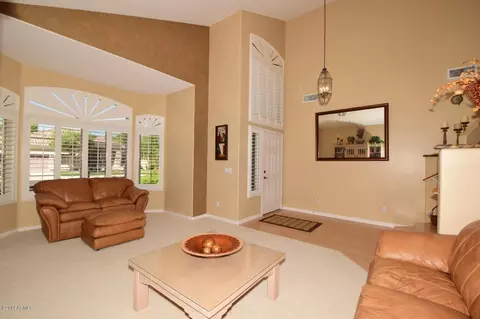 2141 S Boulder Ct, Gilbert, AZ 85295 photo 4