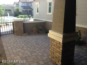 2480 E Penedes Dr, Gilbert, AZ 85298 photo 2