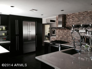 5526 E Flower St, Phoenix, AZ 85018 photo 1