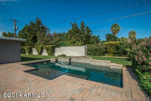 5526 E Flower St, Phoenix, AZ 85018 photo 8