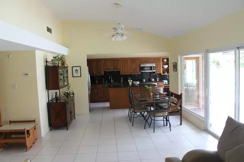 316 E Mclellan Blvd, Phoenix, AZ 85012 photo 5