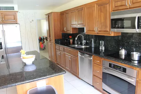 316 E Mclellan Blvd, Phoenix, AZ 85012 photo 3