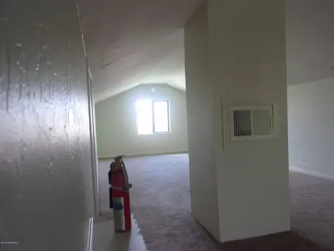 20879 E Mesa Verde Rd, Mayer, AZ 86333 photo 8