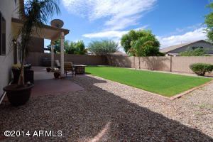 1752 S Falcon Dr, Gilbert, AZ 85295 photo 9