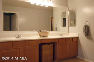 1752 S Falcon Dr, Gilbert, AZ 85295 photo 15