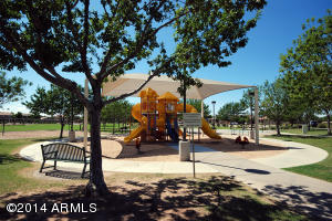 1752 S Falcon Dr, Gilbert, AZ 85295 photo 23