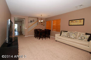1752 S Falcon Dr, Gilbert, AZ 85295 photo 3