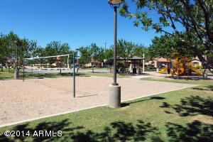 1752 S Falcon Dr, Gilbert, AZ 85295 photo 25