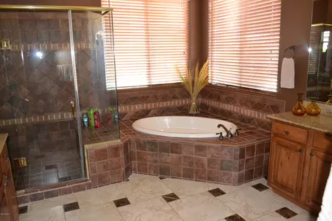5480 S Crabtree Ln, Gilbert, AZ 85298 photo 5