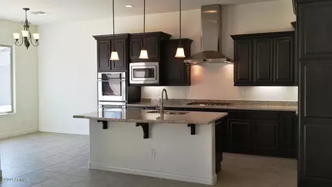 2197 E Lindrick Dr, Gilbert, AZ 85298 photo 8
