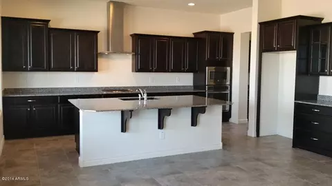 2212 E Lindrick Dr, Gilbert, AZ 85298 photo 2
