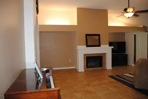 1232 E Laurel Ave, Gilbert, AZ 85234 photo 8