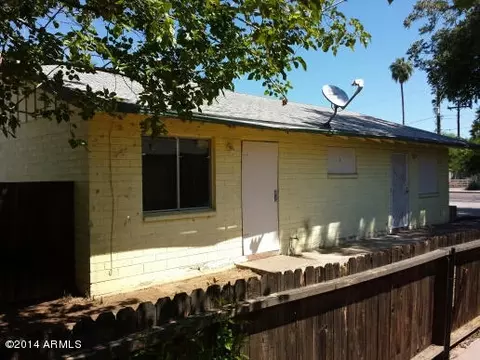 3948 Earll Dr, Phoenix, AZ 85018 photo 2