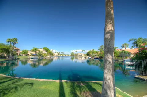 928 S Abalone Dr, Gilbert, AZ 85233 photo 4