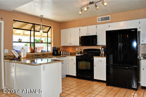 2901 E John Cabot Rd, Phoenix, AZ 85032 photo 3