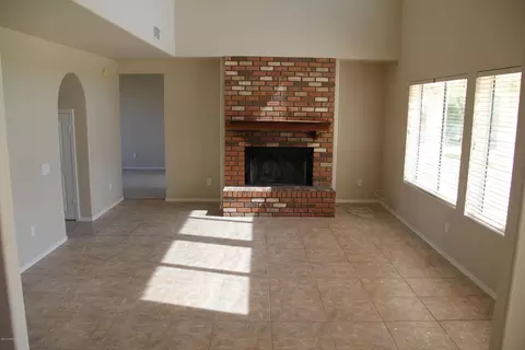 4101 E Lavender Ln, Phoenix, AZ 85044 photo 11