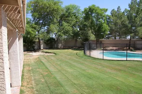 4101 E Lavender Ln, Phoenix, AZ 85044 photo 26