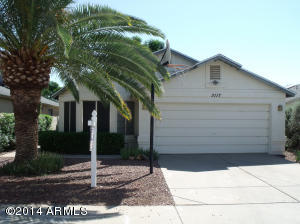 3117 E Kerry Ln, Phoenix, AZ 85050 photo 1