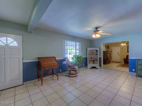 4023 E Cheery Lynn Rd, Phoenix, AZ 85018 photo 3